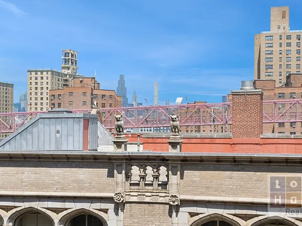 550 Grand Street image 10 of 18