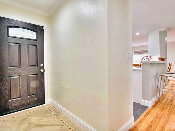 4th image of 1272 Foxworthy Ave