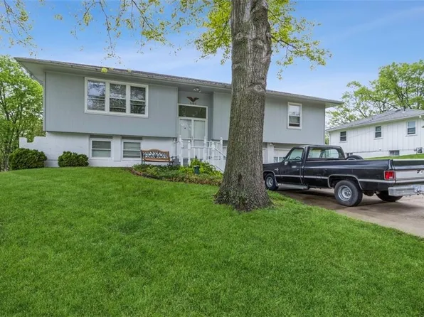3105 S 45th St, Kansas City, KS 66106