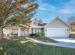 6 Redstart Ct, Ballwin, MO 63021