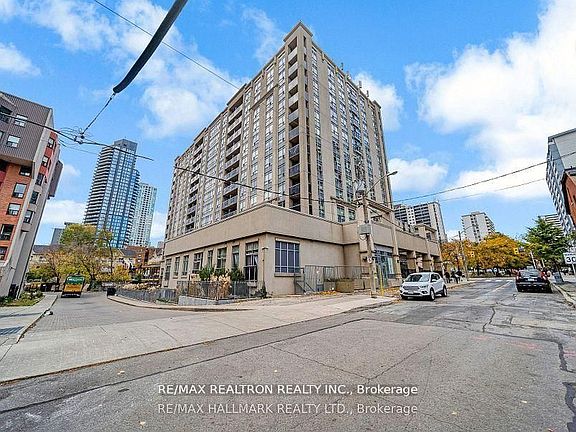 2nd image of 225 Wellesley St E Unit 709