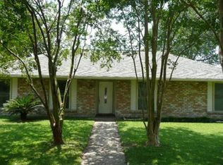 11730 N Oak Hills Pkwy, Baton Rouge, LA 70810