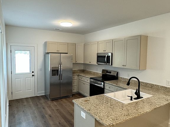 3rd image of 623 S Wall St #57