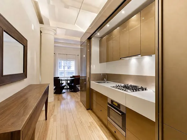 16 W 19th St APT 3C, New York, NY 10011