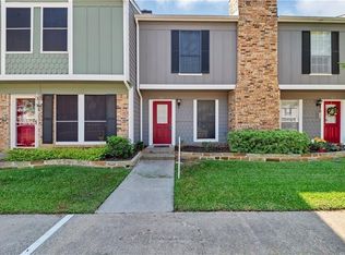 49 Abbey Rd, Euless, TX 76039