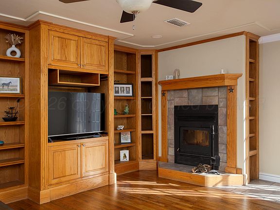 5th image of 2223 Peach Tree St