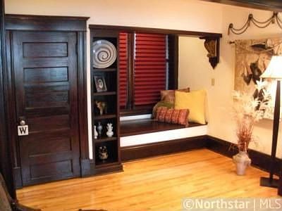 2nd image of 2536 Humboldt Ave S APT 7