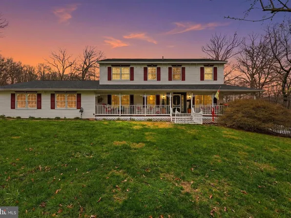 236 Kump Dr, Gore, VA 22637