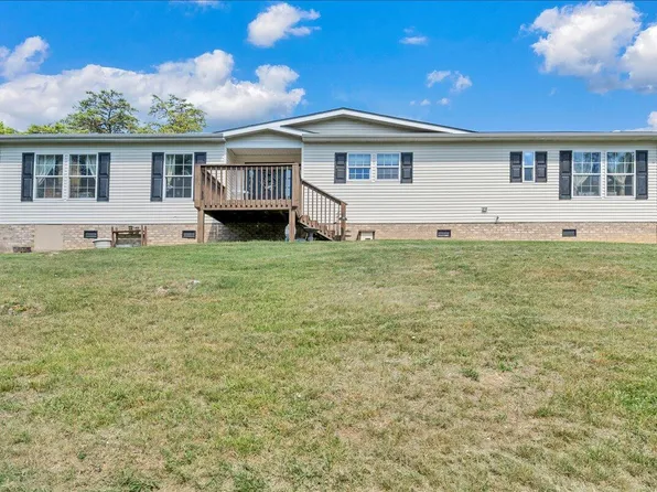 833 Gravel Hill Rd, Troutville, VA 24175
