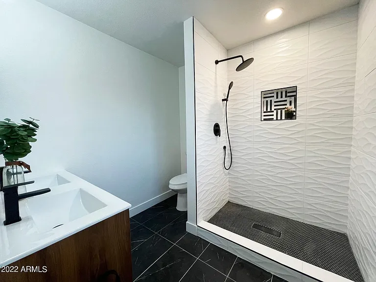 8424 E Dianna Dr — Photo 31