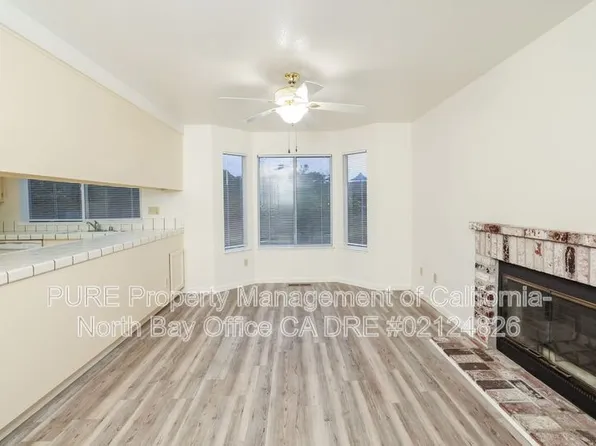 1190 Exeter Dr, Santa Rosa, CA 95401