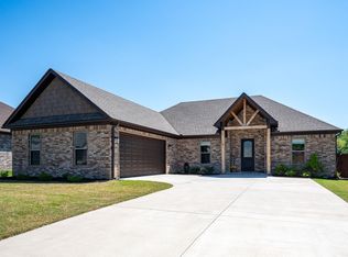 9873 Oak Forest Ln, Sherwood, AR 72120