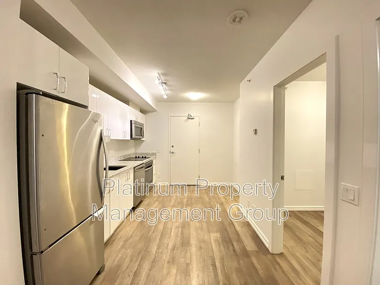 450 8th Ave SE #205 — Photo 13