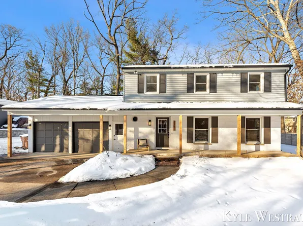 7361 Sheffield Dr SE, Ada, MI 49301