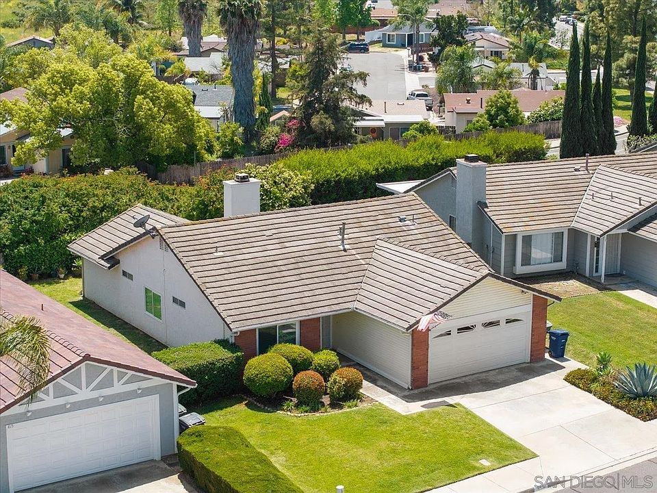1st image of 813 Viking Ln