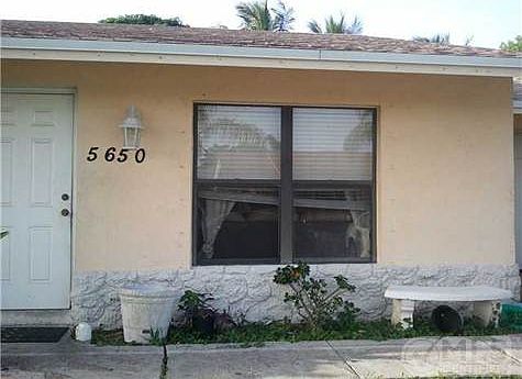 2nd image of 5650 Ithaca Cir E