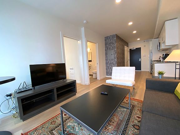 4th image of 915 Minna St #37