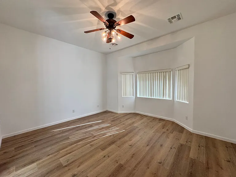 2772 Broadmoor Dr — Photo 14