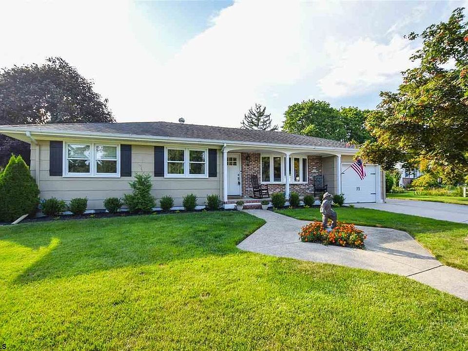 1st image of 18 Cortez Ave