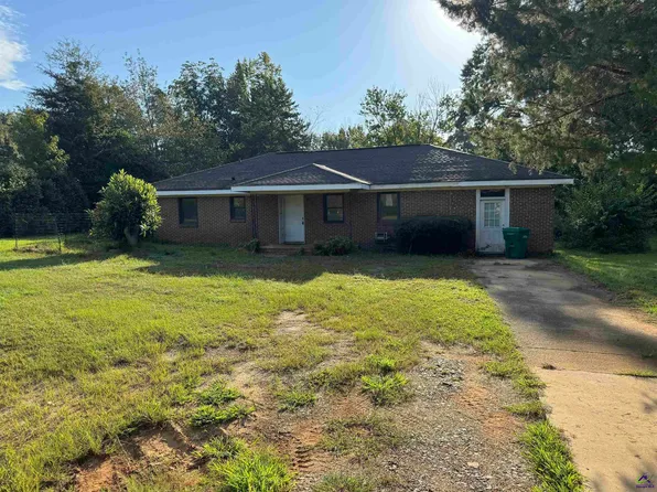 136 Lake Joy Rd, Perry, GA 31069
