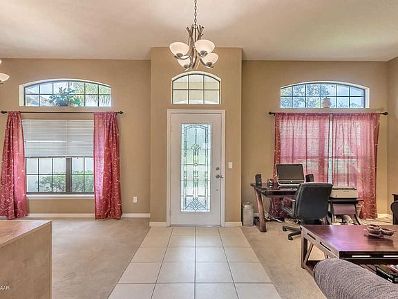 5th image of 916 S Lake Lindley Dr