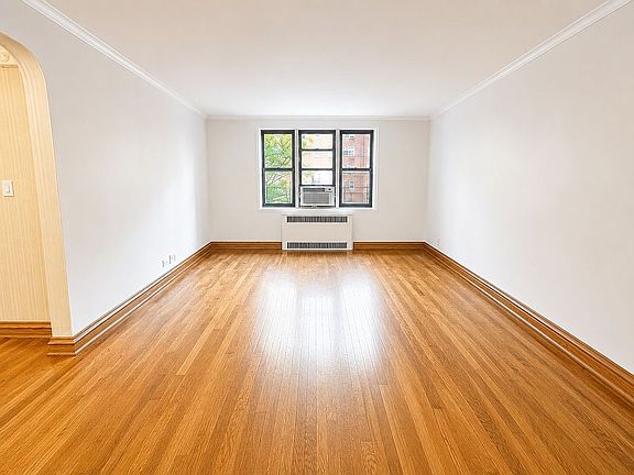4th image of 6910 Yellowstone Blvd APT 114
