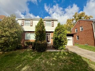 4831 Edsal Dr, Lyndhurst, OH 44124