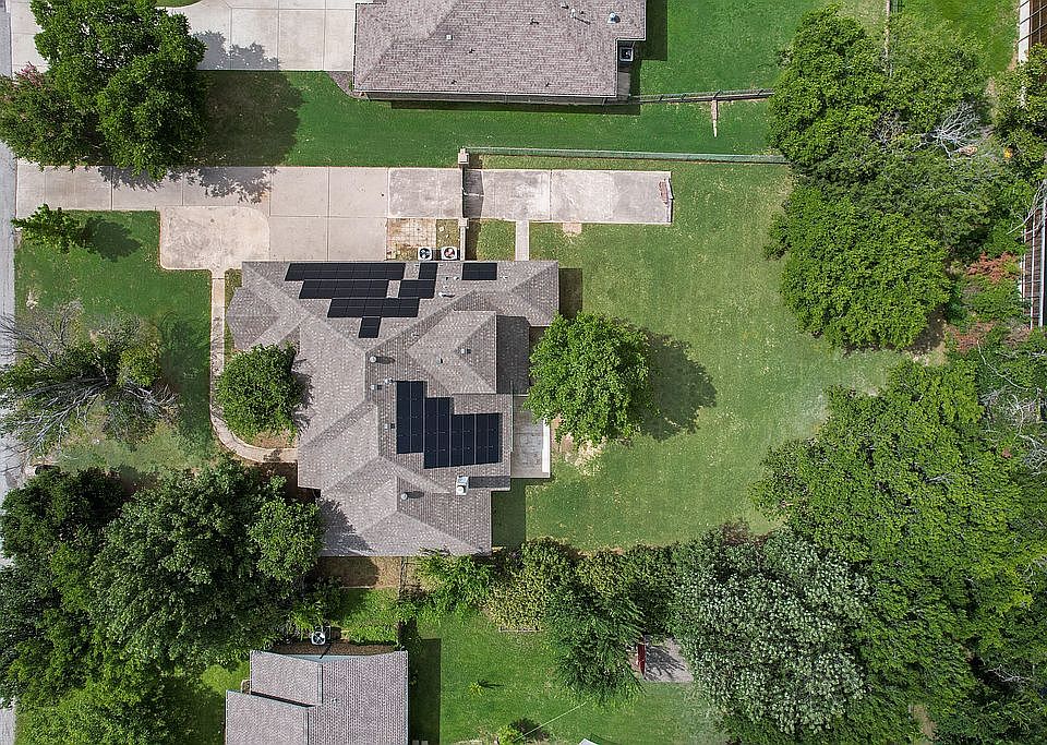1st image of 1320 Shady Ln S