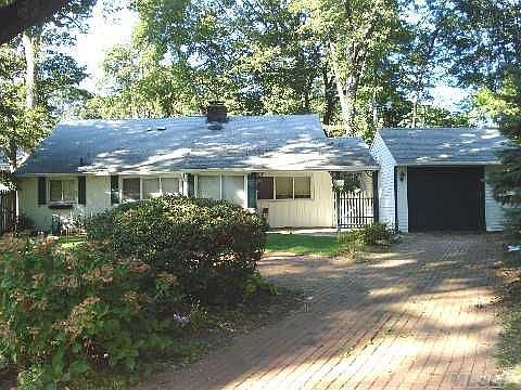 1st image of 12 Hemlock Ln