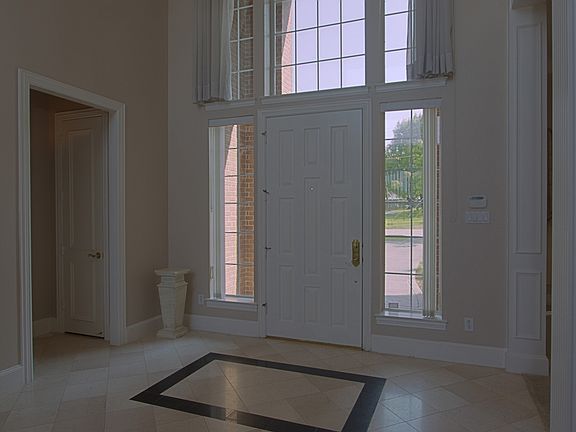 3rd image of 6069 Dilbeck Ln