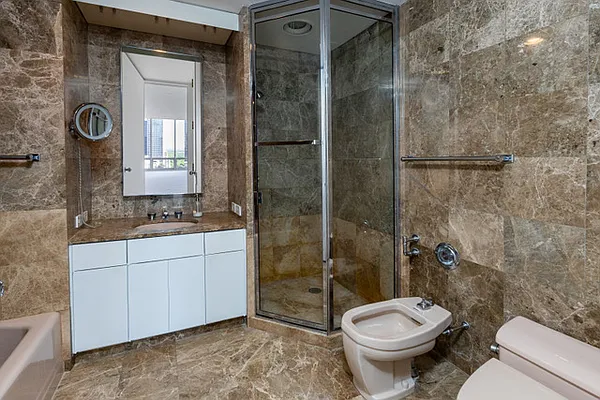 Rented by Vivaldi Real Estate | media 11