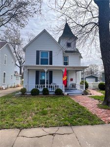 215 S Buckeye St, Iola, KS, 66749
