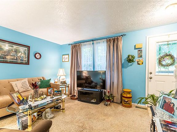 3rd image of 3094 Dara Dr