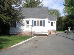 58 Gregory Dr, Kenvil, NJ 07847