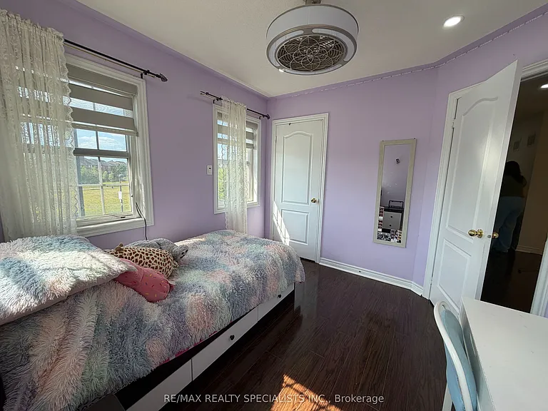 214 McCready Dr — Photo 37