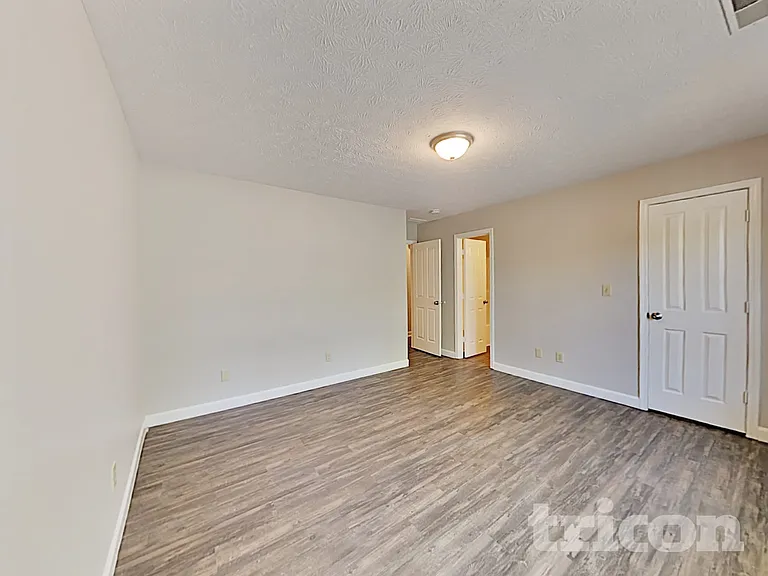 12758 Sovereign Ln — Photo 7