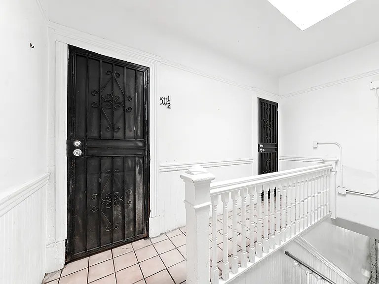 511 Echandia St #1/2 — Photo 9