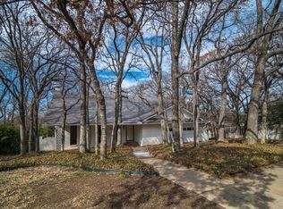 3303 Woodford Dr, Arlington, TX 76013