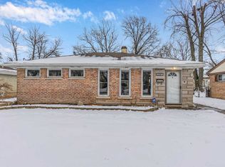 17247 Chicago Ave, Lansing, IL 60438