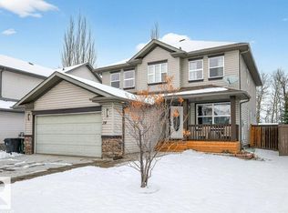 24 Hickory Trl, Spruce Grove, AB T7X0A6