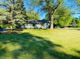 11430 Arrowhead Trl, Hales Corners, WI 53130
