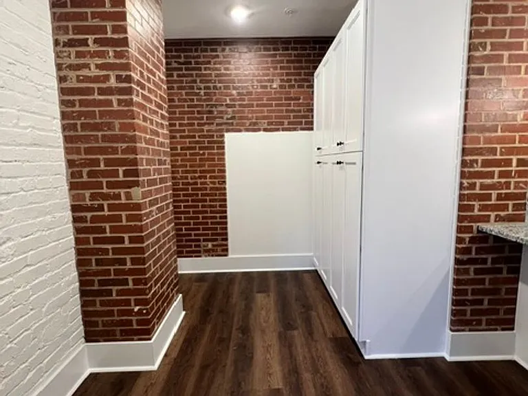 114 Nassau Pl — Photo 19