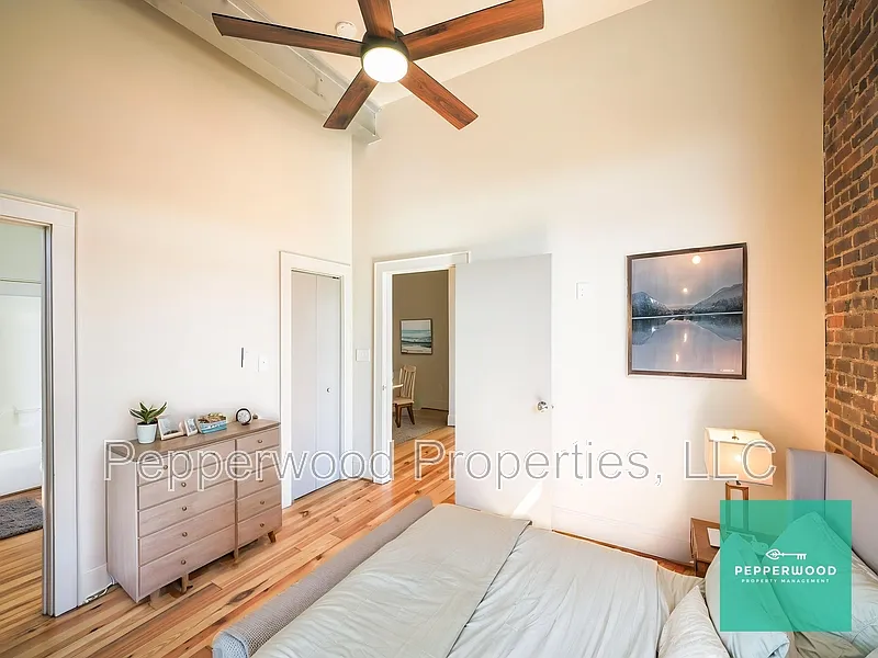 2 bed, 2.0 bath, 1200 sqft, $1,595 — Photo 3
