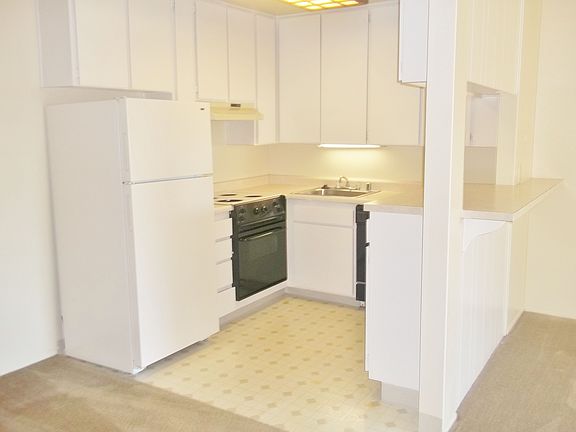 5th image of 8750 Mellmanor Dr APT 160