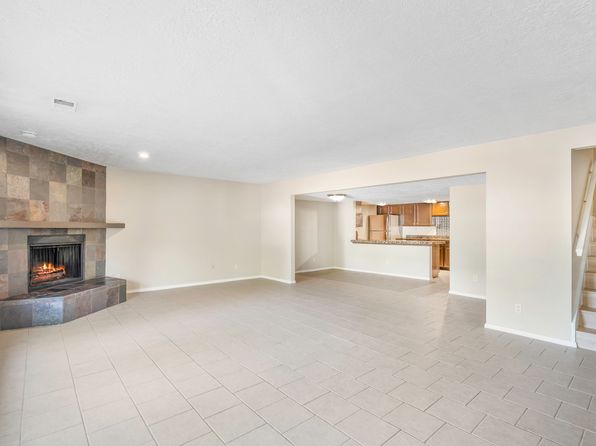 207 Camino De Los Marquez APT 5