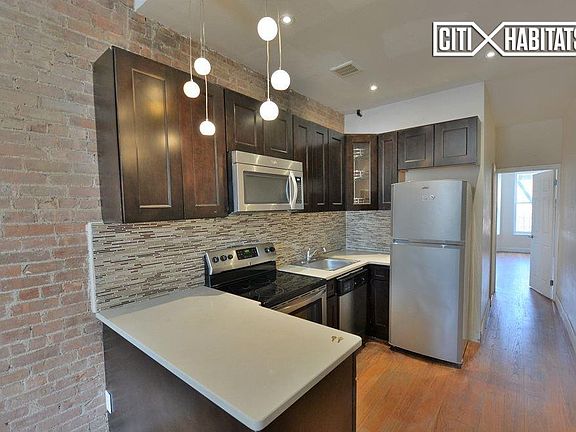 5th image of 451 Lenox Ave APT 3
