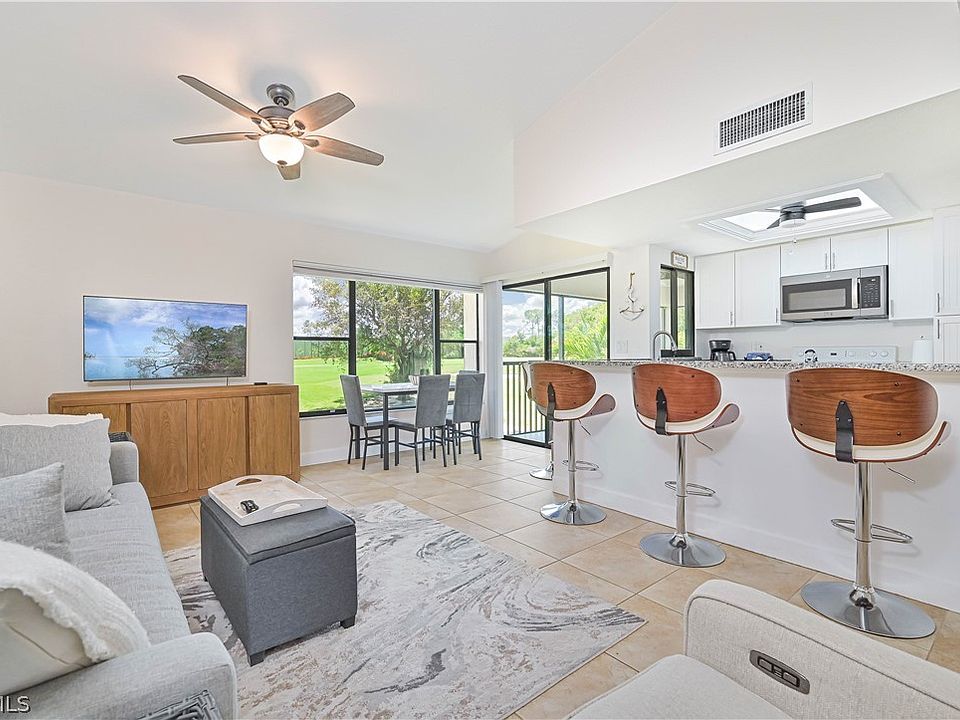 1st image of 5530 Trailwinds Dr APT 726