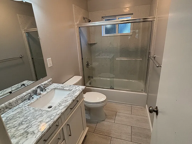 850 Roble Ave #C — Photo 5