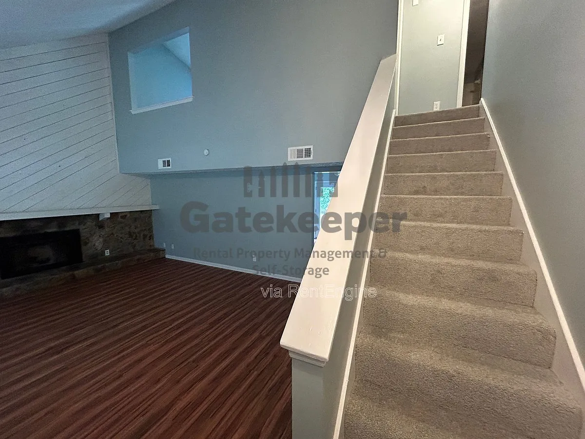 Building Photo - 161 Sterling Ridge Dr