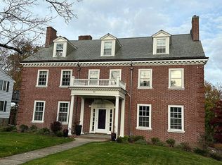 91 Grayfield Ave, West Roxbury, MA 02132